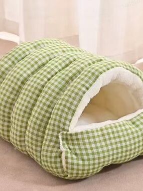 Green Brown Gingham Plush Pet Bed Cave